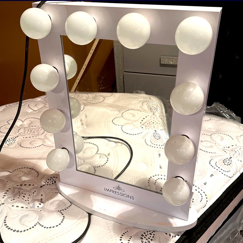 White impressions vanity mirror
